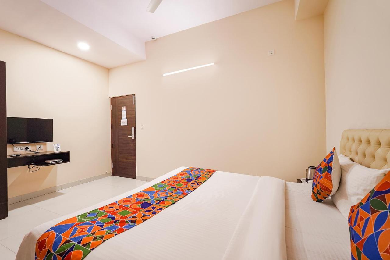 Fabhotel Leela Park Бангалор Экстерьер фото