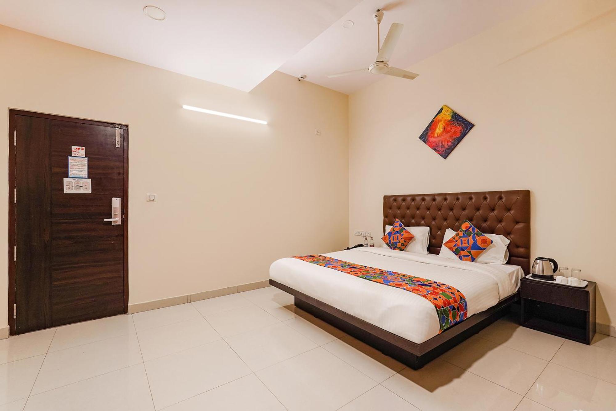 Fabhotel Leela Park Бангалор Экстерьер фото